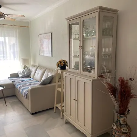 Apartamento Entero En La Carihuela A 50 M De La Playa